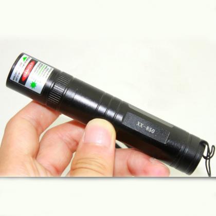 50mWのミニ赤色レーザー懐中電灯   赤色レーザーポインター 持ち運び簡単 猫レーザーポインター安全 おすすめ