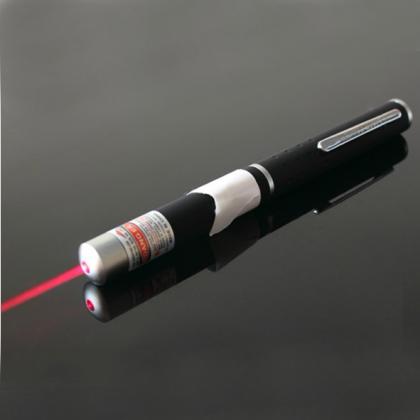 5mW赤色レーザーポインター  650nm赤色レーザー懐中電灯 低出力 携帯性抜群