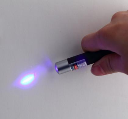 50mw青紫色レーザーポインター高出力　ブルーレーザーポインター　指し棒レーザーポインター ライト付きレーザーポインター ペン型レーザー