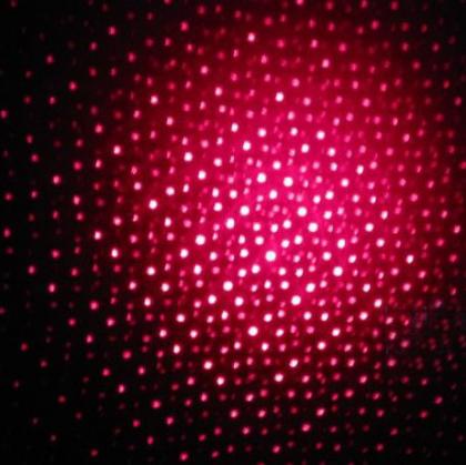 子供のおもちゃ赤色レーザー 30mW赤色レーザーポインター 2in1満点星図案 ペン型 星の観察