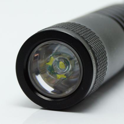 NITECORE SENS AA2 自動調光ライト スマートな懐中電灯CREE XP-G R5 LEDを搭載 / 明るさMAX170ルーメン 14500リチウム電池1本使用